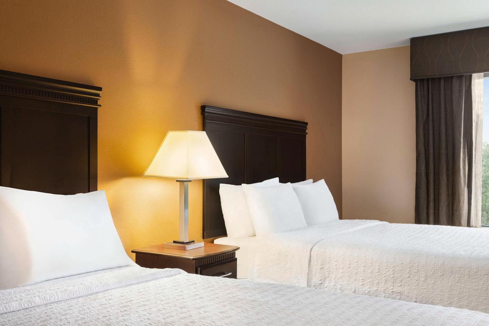Hampton Inn & Suites Pine Bluff Exterior foto