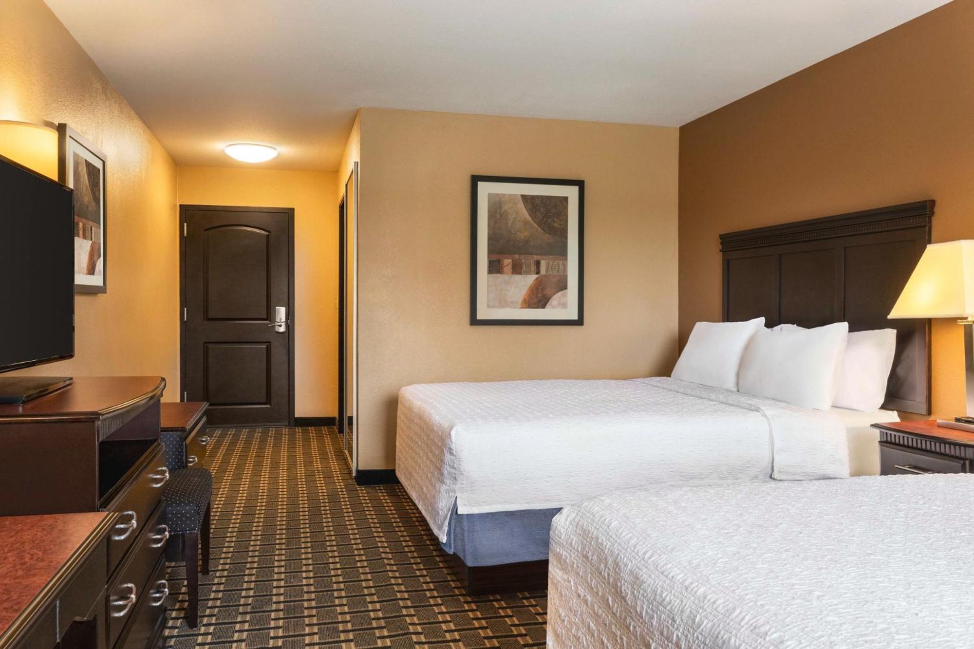 Hampton Inn & Suites Pine Bluff Exterior foto